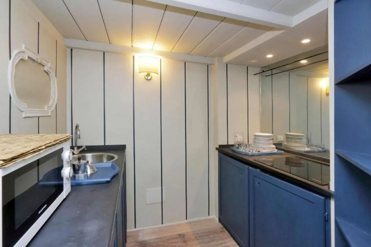 Studio Apt In Rome City Centre Via Gregoriana By Halldis 0*,