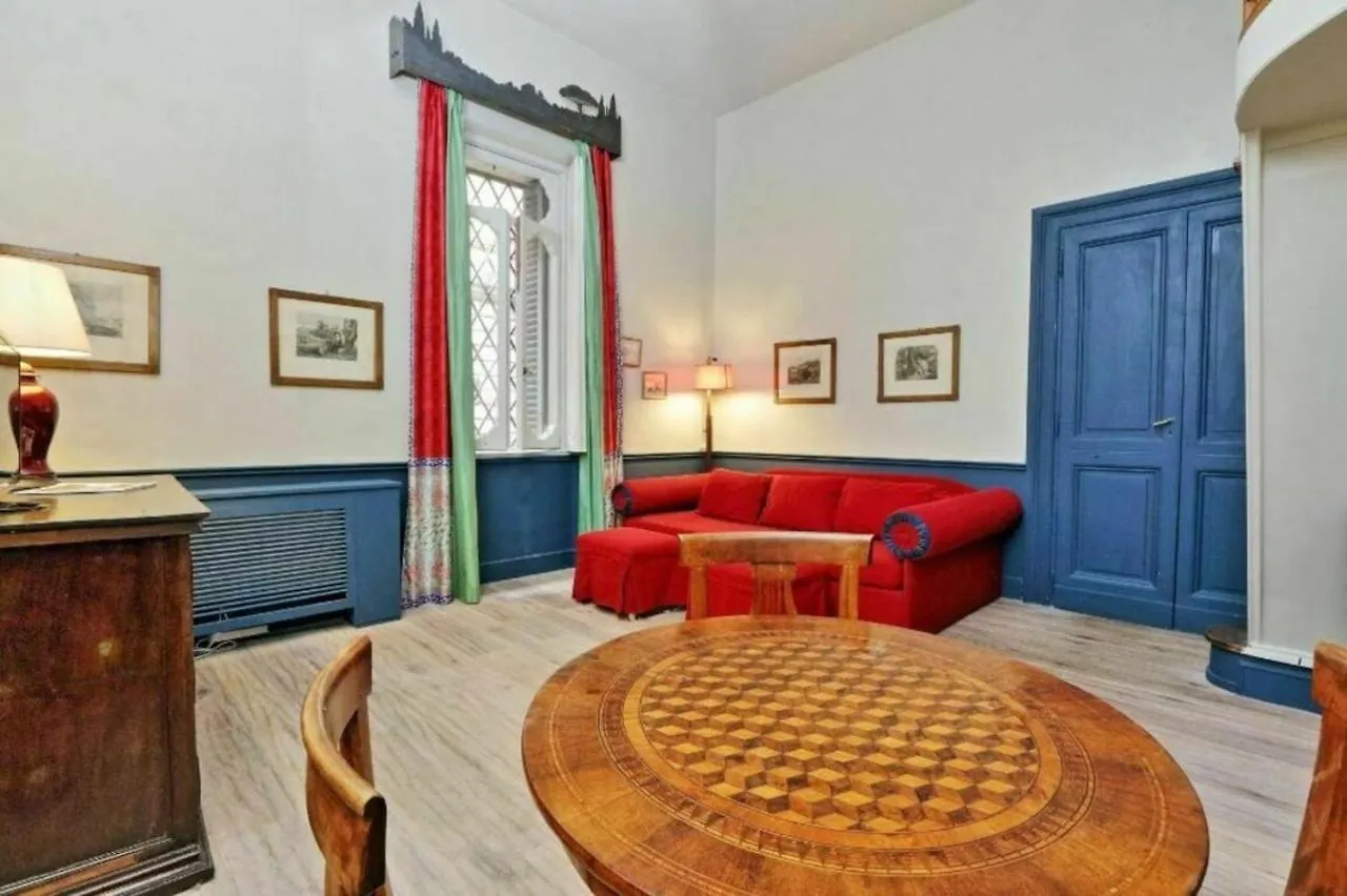 Studio Apt In Rome City Centre Via Gregoriana By Halldis